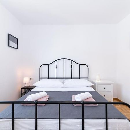Cozy Apartment "Iskra" - 3 Bedrooms Zara Esterno foto