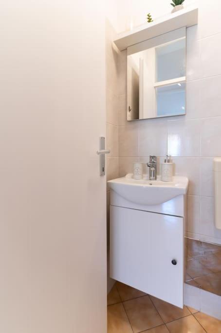 Cozy Apartment "Iskra" - 3 Bedrooms Zara Esterno foto