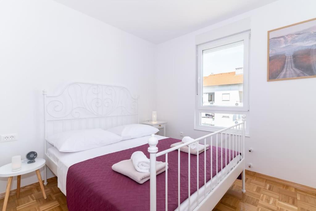 Cozy Apartment "Iskra" - 3 Bedrooms Zara Esterno foto
