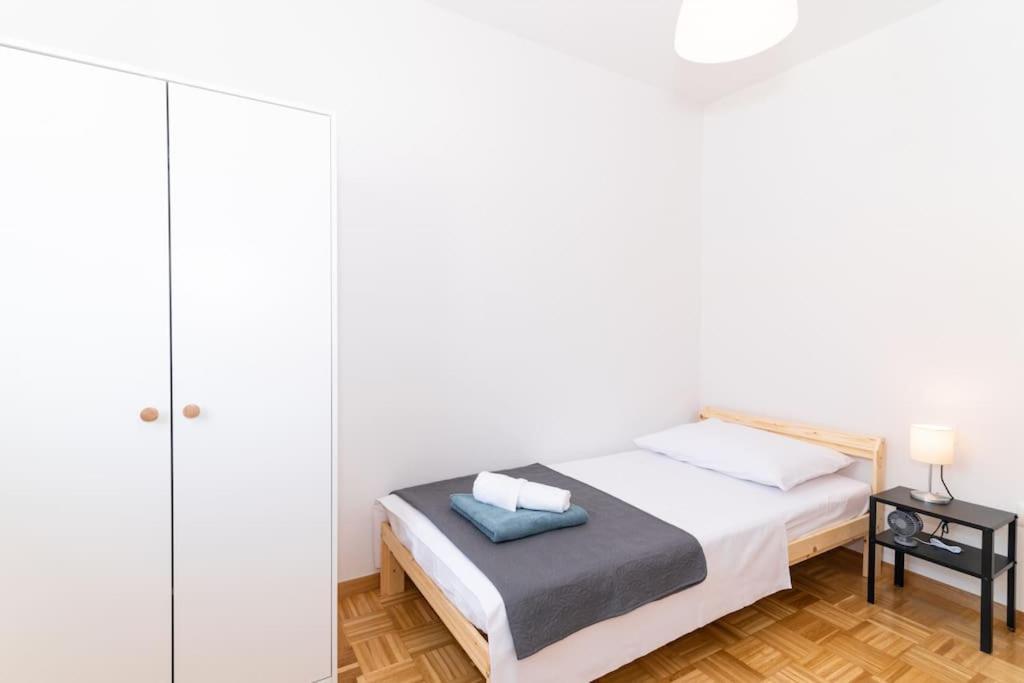 Cozy Apartment "Iskra" - 3 Bedrooms Zara Esterno foto